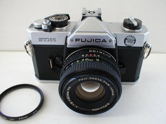 Fujica STX-1 + X-Fujinon 1,9/50mm FM | Reflekskamera med enkelt linse (SLR)