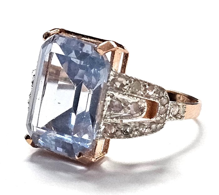 Ingen mindstepris - Ring - 9 kt. Gulguld, Sølv -  9.80ct. tw. Topas - Diamant