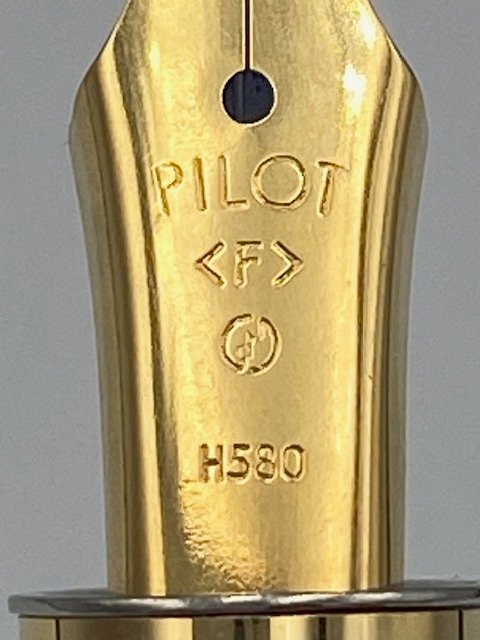 PILOT - Fyldepen