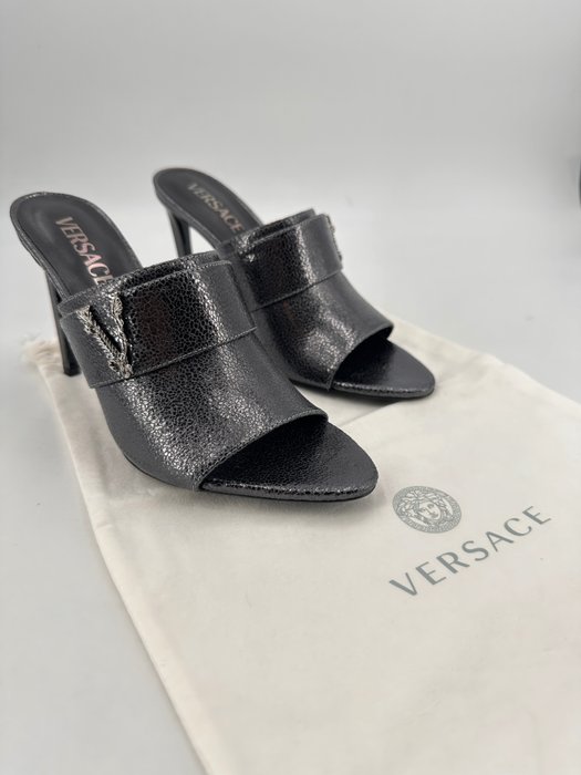 Versace - Sandaler med hæle - Størelse: Shoes / EU 38