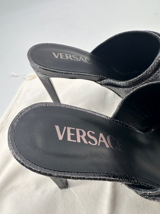 Versace - Sandaler med hæle - Størelse: Shoes / EU 38