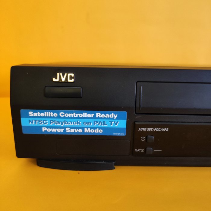 JVC JVS HR-J271 VHS recorder