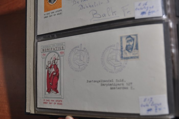 Holland  - Samling af FDC'er fra E8 (med slettet adresse) i 2 DAVO albums