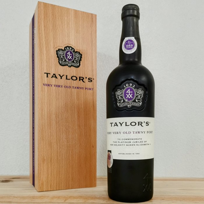 Taylor's, Very Very Old Tawny Port - Platinum Jubilee of Her Majesty Queen Elizabeth II. - Flasket 2022 -  Porto  - 1 Flaske (0,75L)