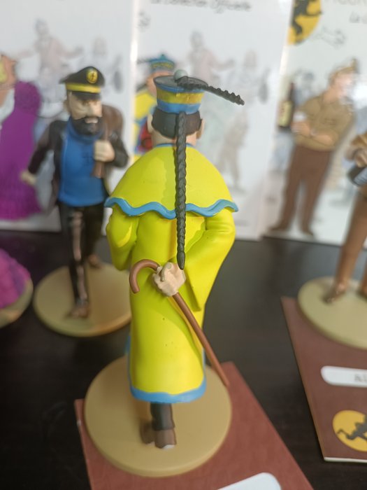 Moulinsart - Tintin - Ensemble de 5 figurines + livret et passeports - La collection officielle