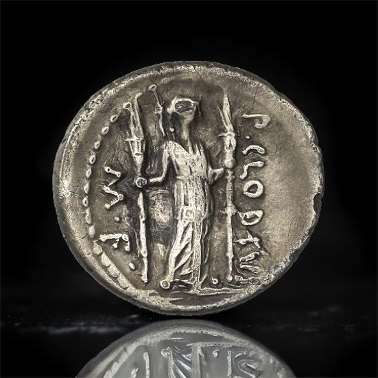 Romerska republiken. P. Clodius M.f. Turrinus, 42 BC. Denarius Roma