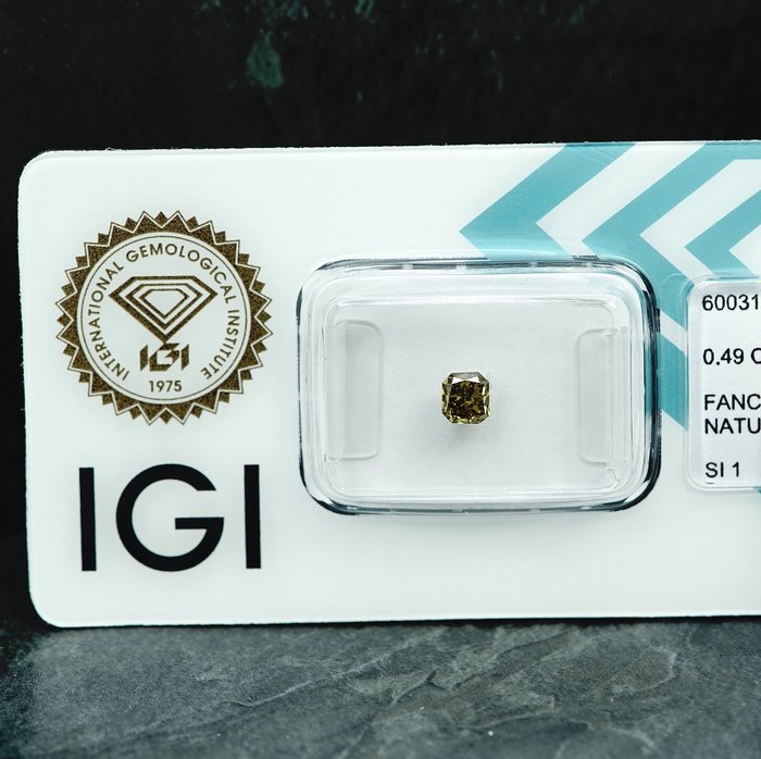 Ingen mindstepris - 1 pcs Diamant  (Naturfarvet)  - 0.49 ct - Radiant - Fancy intense Brunlig Gul - SI1 - International Gemological Institute (IGI)