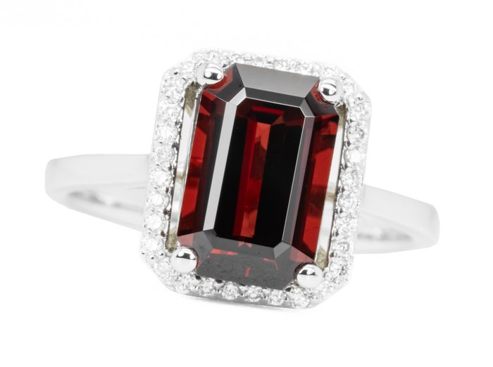 Ring - 18 kraat Hvidguld, Levende til intens rød (Burma) -  3.21ct. tw. Spinel - Diamant - 0,15ct VVS