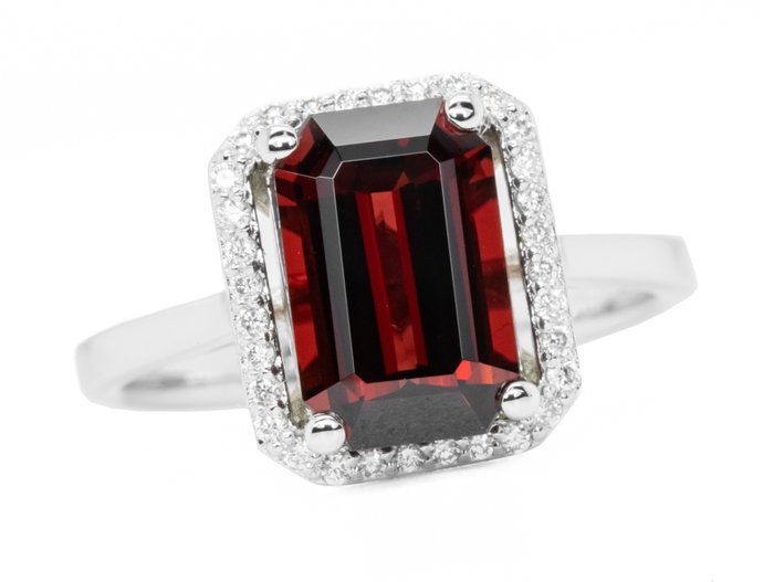 Ring - 18 kraat Hvidguld, Levende til intens rød (Burma) -  3.21ct. tw. Spinel - Diamant - 0,15ct VVS