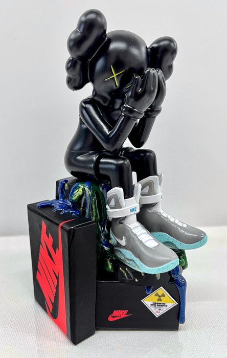 Alvin Silvrants (1979) - Kaws Companion Nike Air MAG BTTF statue