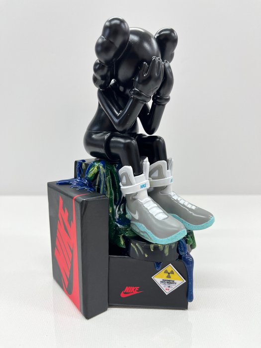 Alvin Silvrants (1979) - Kaws Companion Nike Air MAG BTTF statue