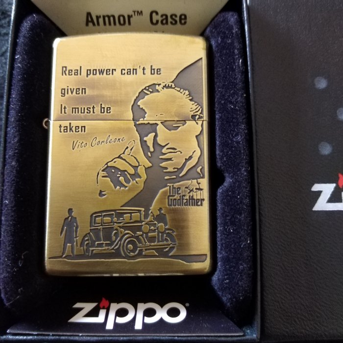 Zippo - Der Pate - The Godfather - Vito Corleone - antique brass armor case - new - Lommelighter - Stål (rustfrit)