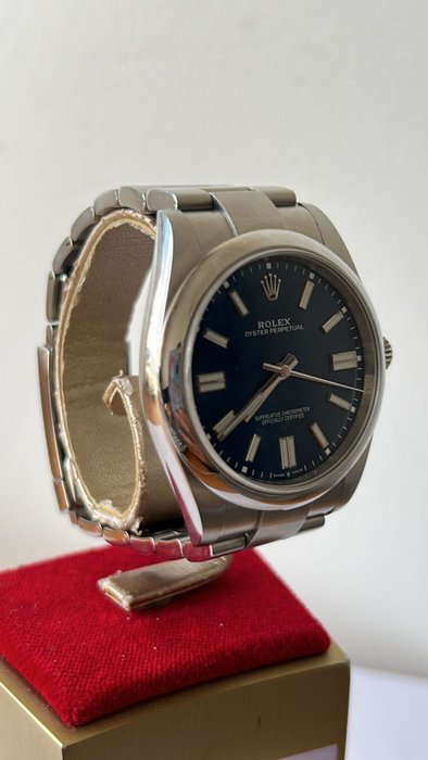 Rolex - Oyster Perpetual - 124300 - Mænd - 2011-nu