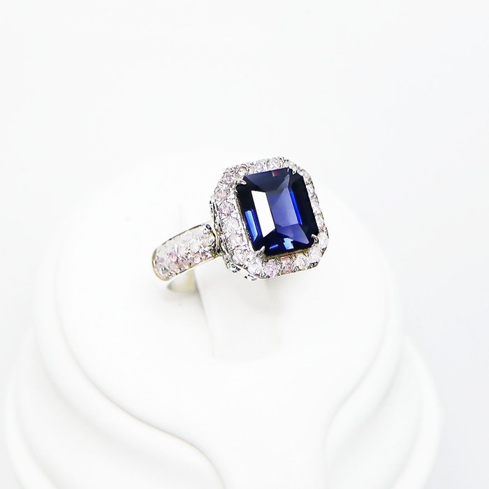 Ingen mindstepris - Ring - 14 karat Hvidguld -  3.59ct. tw. Spinel - Diamant - IGI 2,90 ct farveskift