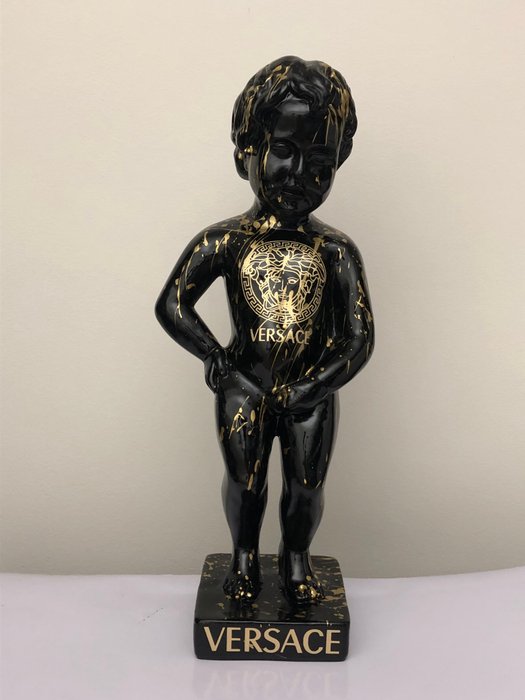 GF Exclusives - Versace x Peeing Boy Sculpture