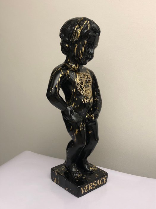 GF Exclusives - Versace x Peeing Boy Sculpture