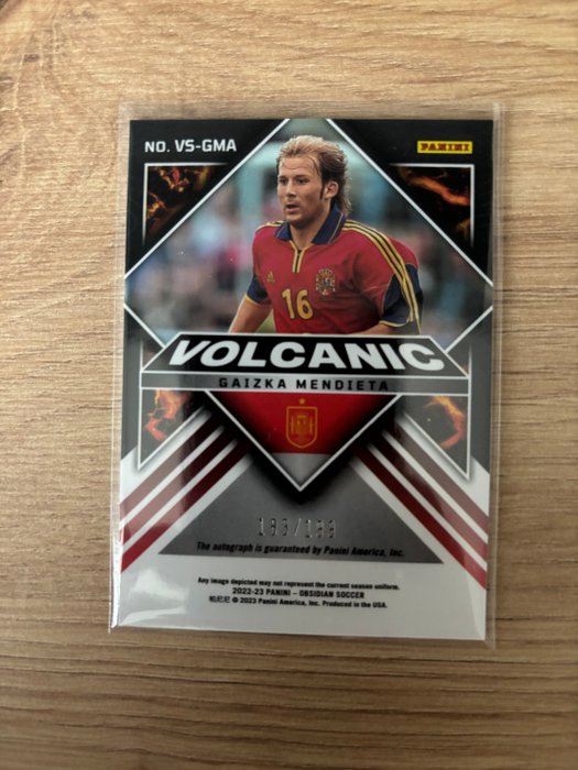 2022/23 Panini Obsidian Soccer Lewandowski  others - Autos, Patches, Parallels - 7 Card - Næsten så god som ny (NM)