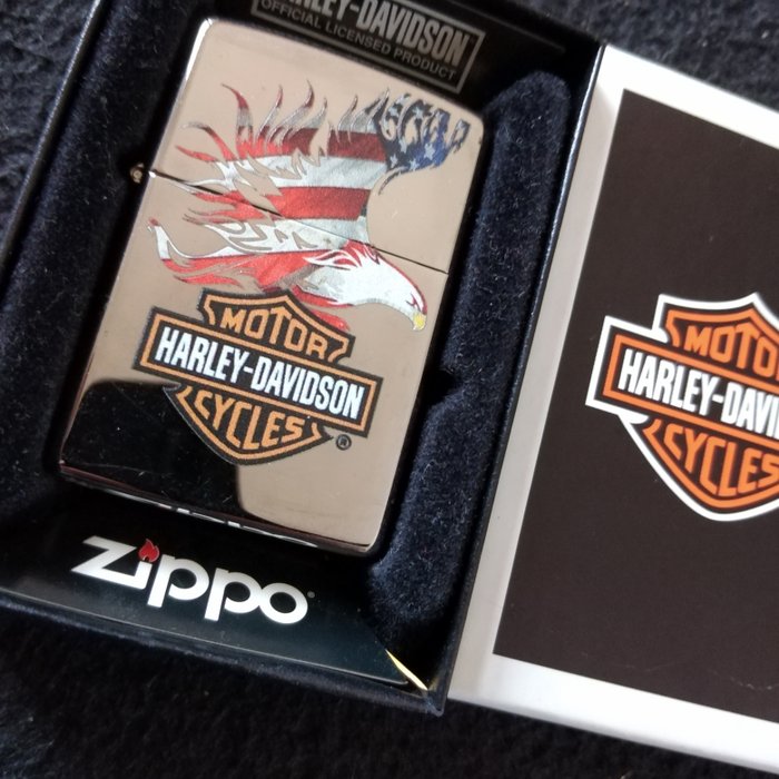 Zippo - Harley Davidson "Eagle Banner", unopened strip - high polished chrome case - new - Lommelighter - Stål (rustfrit)