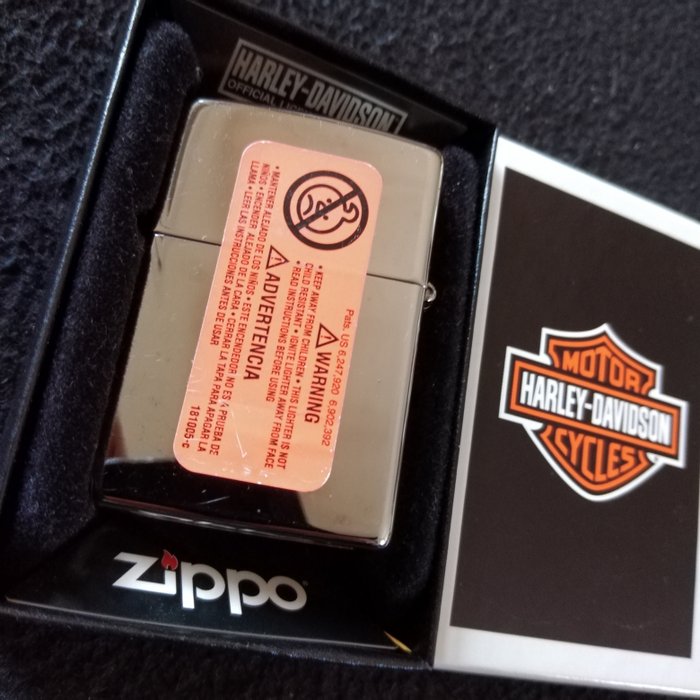 Zippo - Harley Davidson "Eagle Banner", unopened strip - high polished chrome case - new - Lommelighter - Stål (rustfrit)