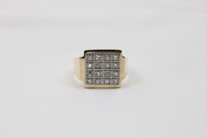 Ring - 14 karat Gulguld -  0.80ct. tw. Diamant (Natur)