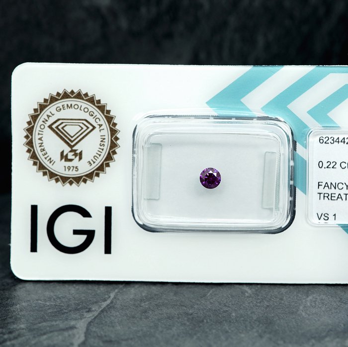 1 pcs Diamant  (Farvebehandlet)  - 0.22 ct - VS1 - International Gemological Institute (IGI)