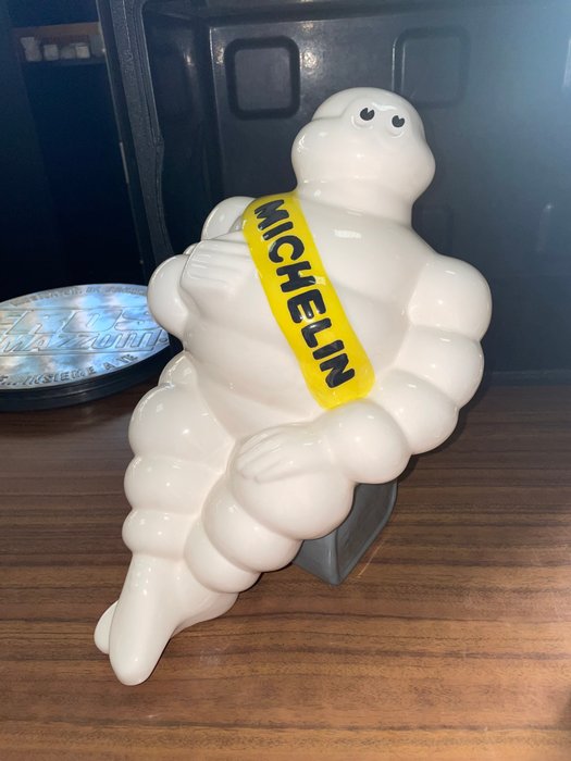 Michelin bib Fonderia Curti Milano - Pengekasse - Michelin mand sparegris - Keramik - Bibendum sparegris