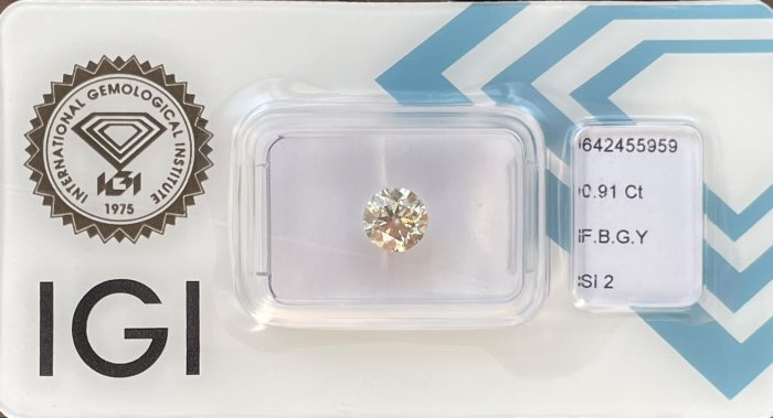 Ingen mindstepris - 1 pcs Diamant  (Natur)  - 0.91 ct - Rund - SI2 - International Gemological Institute (IGI) - FANCY B.G.Y