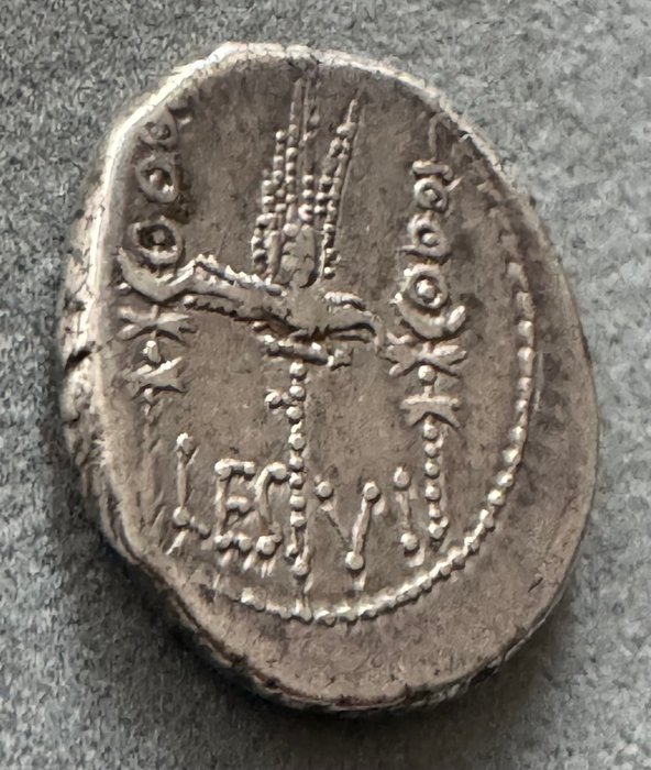 Romerska republiken. Mark Antony. Denarius Otoño 32 - Primavera 31 a.C.