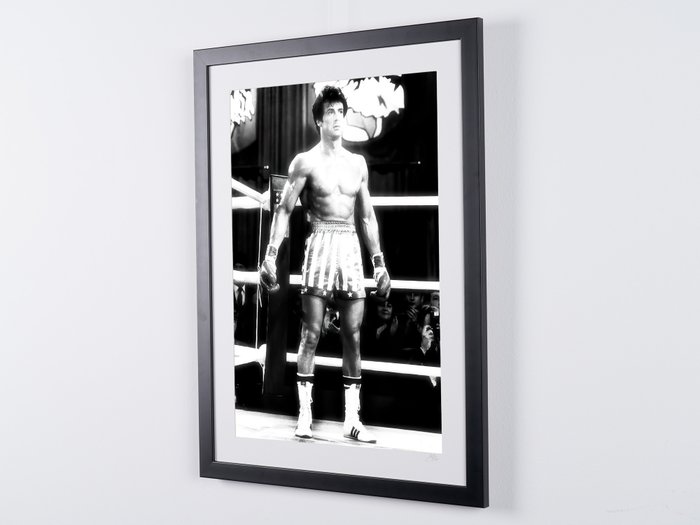 Rocky (1976) - Sylvester Stallone as " Rocky Balboa" - Fine Art Photography - Luxury Wooden Framed 70X50 cm - Limited Edition Nr 05 of 50 - Serial ID 17055 - Original Certificate (COA), Hologram Logo Editor and QR Code - 100% New items.