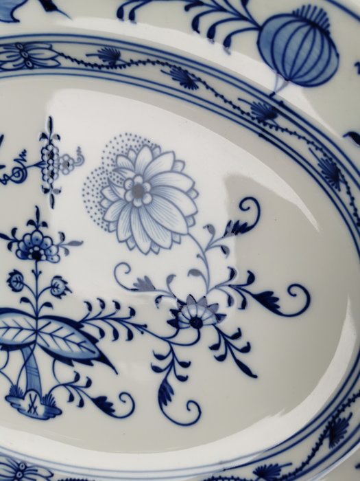 Meissen - Piatto ovale cipolla blu scuro L 42 cm - Serveringstallerken - Porcelæn