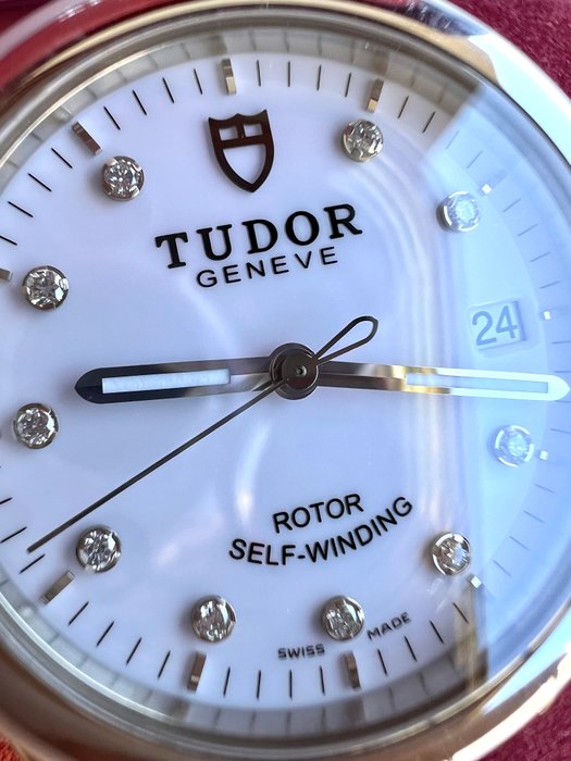 Tudor - Glamour Automatic Diamond Date - 55000 - Unisex - 2023