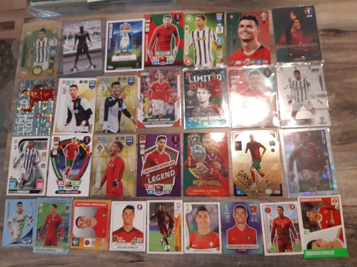 Panini - Cristiano Ronaldo - All different - Including Sensation Heritage Foil ICE 1997 - 30 Stickers/cards Mixed collection