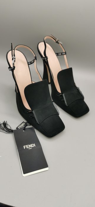 Fendi - Sandaler med hæle - Størelse: Shoes / EU 39