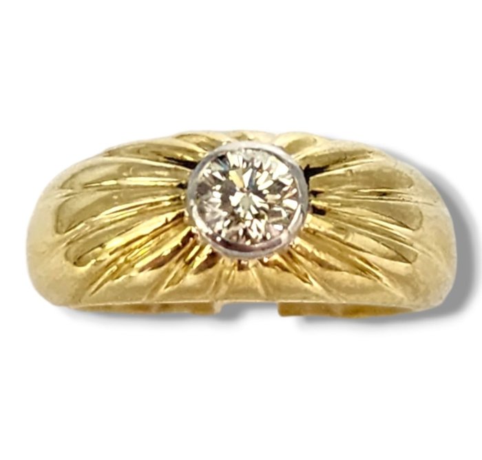 Ring - 18 kraat Gulguld, Claus Vollrath, Dejlig 18K guldring med 0,40Ct diamant -  0.40ct. tw. Diamant (Natur)