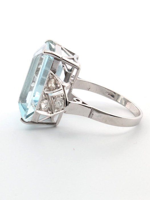 Ring - 18 kraat Hvidguld -  9.90ct. tw. Akvamarin - Diamant