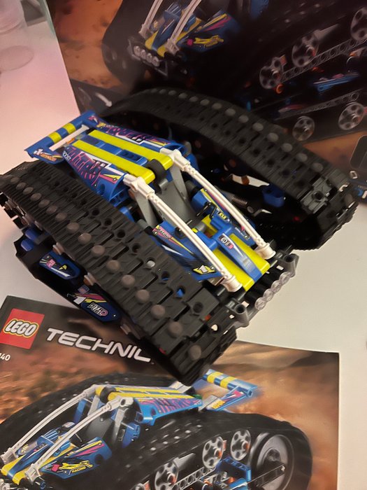 Lego - Technic - 42140 - App-Controlled Transformation Vehicle - 2020+