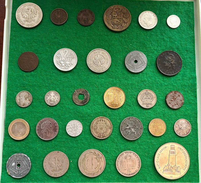 Verden. Assortment of 30 coins, featuring better pieces and silver. Contains coins from Poland, Germany 1856-2001  (Ingen mindstepris)