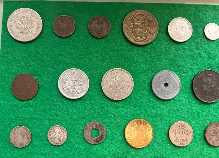 Verden. Assortment of 30 coins, featuring better pieces and silver. Contains coins from Poland, Germany 1856-2001  (Ingen mindstepris)