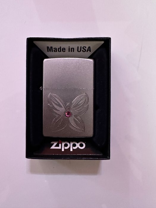 Zippo - Lighter - Jern (støbt/smeltet)