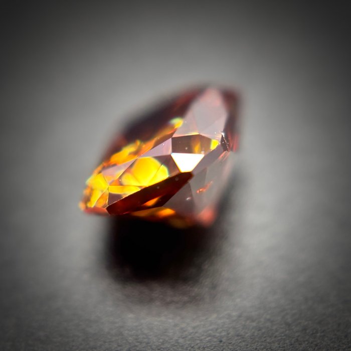 1 pcs Diamant  (Naturfarvet)  - 0.43 ct - Radiant - Fancy deep Brunlig, Gullig Orange - SI2 - Antwerp Laboratory for Gemstone Testing (ALGT)