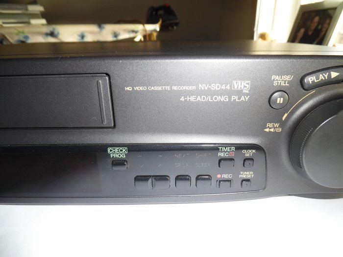 Panasonic NV-SD44 VHS recorder