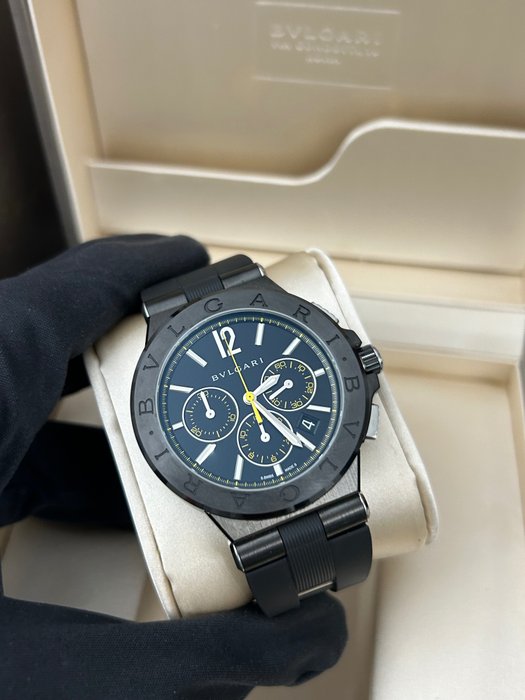 Bvlgari - Bvlgari Diagono Ultranero Chronograph - DG42BSCCH - Mænd - 2011-nu