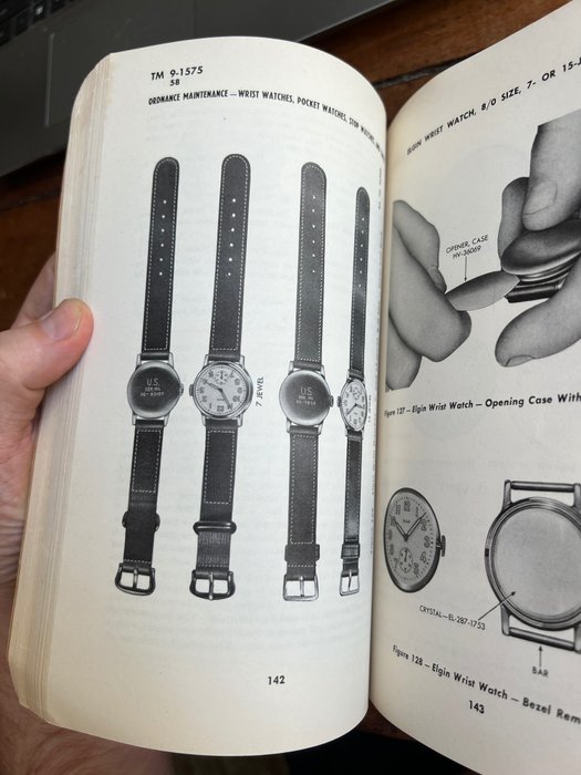 WW2 US Army Technical Manual - Military Wrist Watches, Compass, Clocks - Maintenance, repair, use - technical drawings - 1945