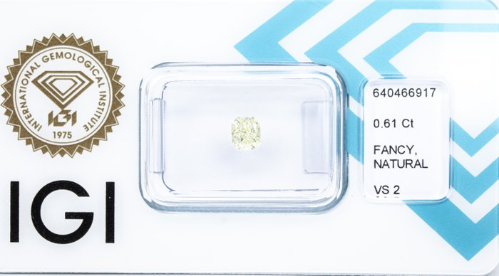 Ingen mindstepris - 1 pcs Diamant  (Naturfarvet)  - 0.61 ct - Pude - Fancy light Gul - VS2 - International Gemological Institute (IGI)