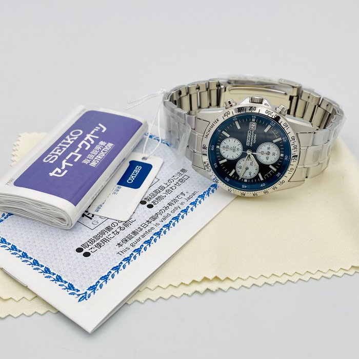 Seiko - Chronograph Blue Dial and White Indicators 100m. Date Tachymeter - Ingen mindstepris - Mænd - 2011-nu