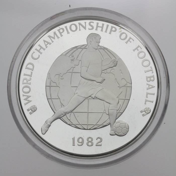 Jamaica. 25 Dollars 1982 Championnat du Monde de Football, Proof