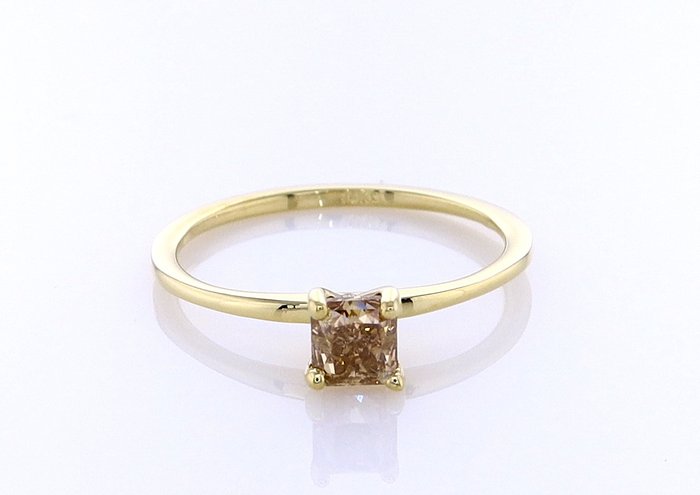 Ingen mindstepris - Ring - 14 karat Gulguld -  0.55ct. tw. Diamant (Naturfarvet)