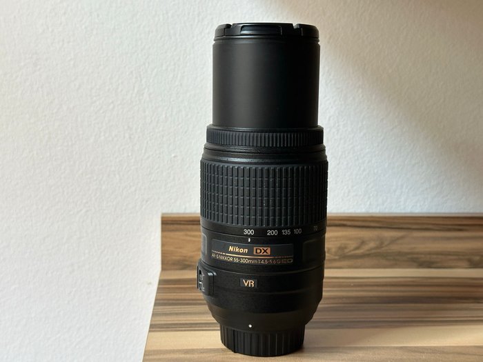 Nikon AF-S Nikkor 55-300mm 1:45-56 G ED VR Kameralinse