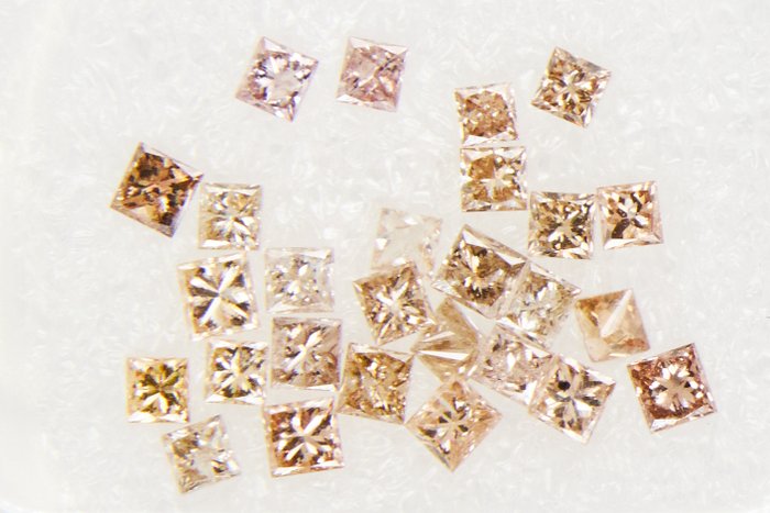 Ingen mindstepris - 27 pcs Diamant  (Natur)  - 1.06 ct - Kvadrat - I1, I2, I3, SI1, SI2 - Gem Report Antwerp (GRA) - INGEN RESERVEPRIS