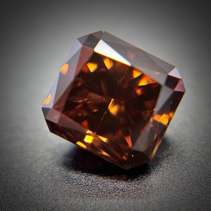 1 pcs Diamant  (Naturfarvet)  - 0.85 ct - Radiant - Fancy deep Orange Brun - I1 - Antwerp Laboratory for Gemstone Testing (ALGT)